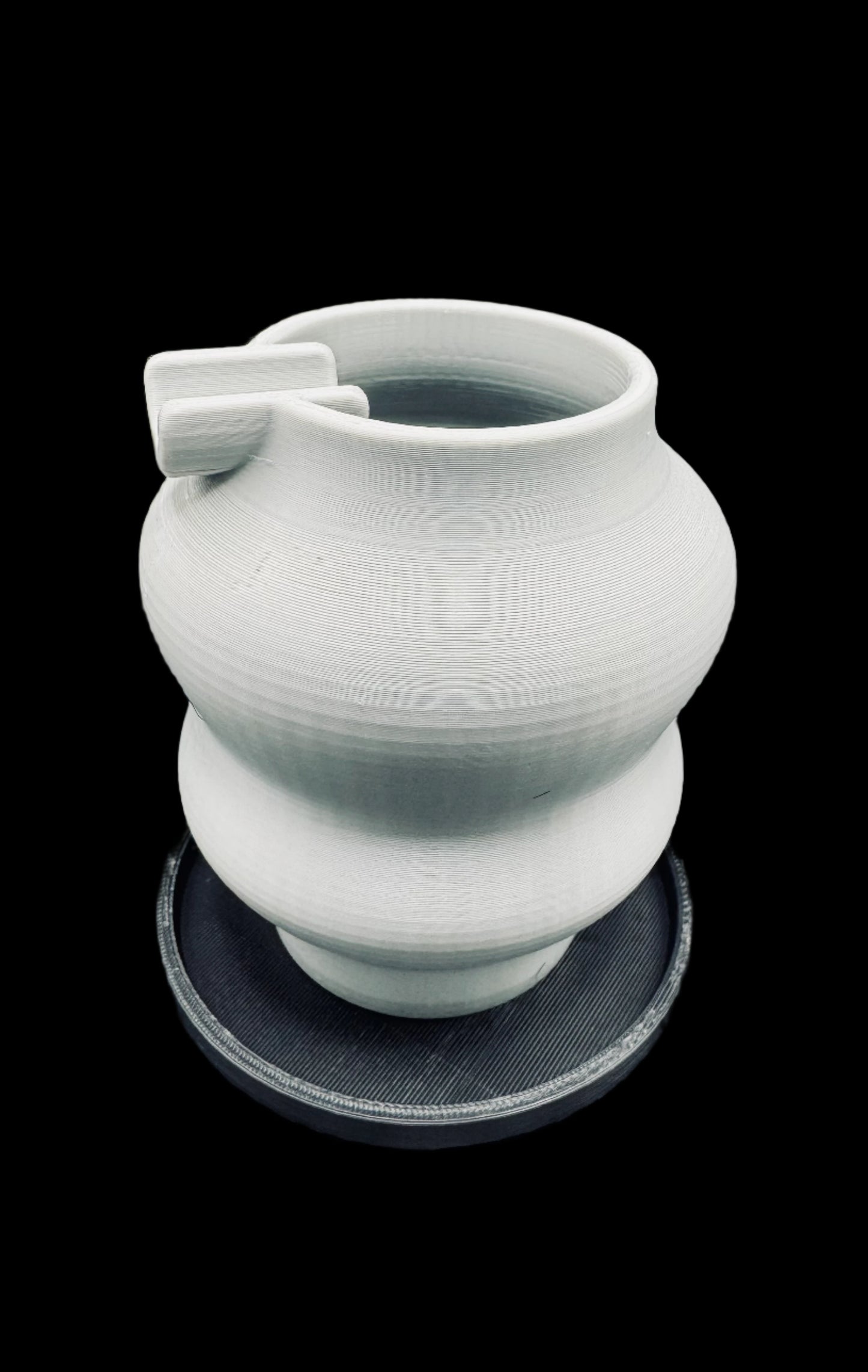 Modern Sculpted Joint Rest Ashtray